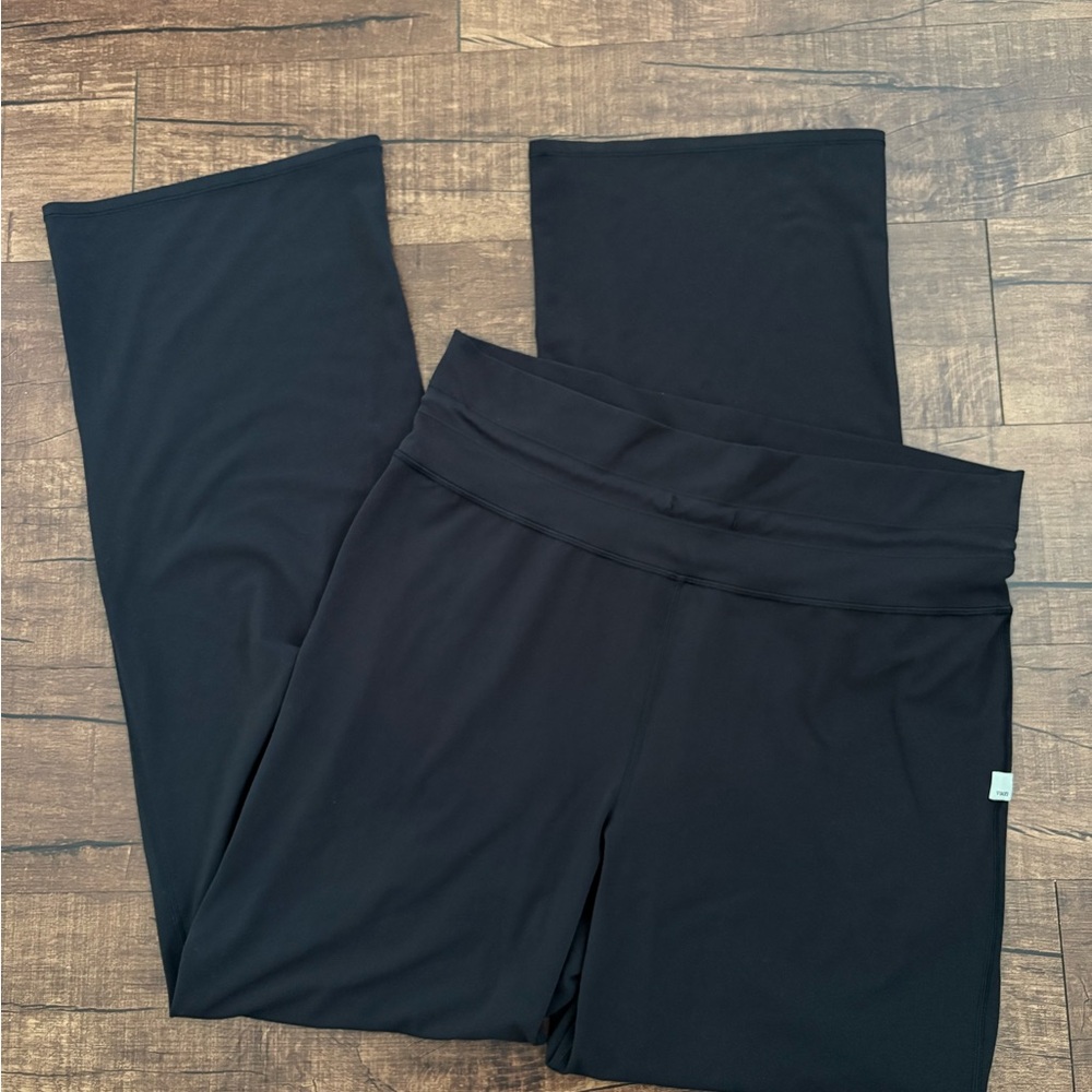 Vuori Black Women's Pants-Missing Drawstring